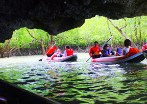 Jamesbond Island by Speed Boat