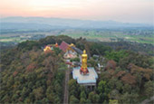 Merit Silent: 3 Temples of Phuket